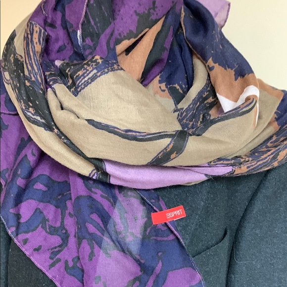 Esprit Owl Nature Scarf - Picture 6 of 6